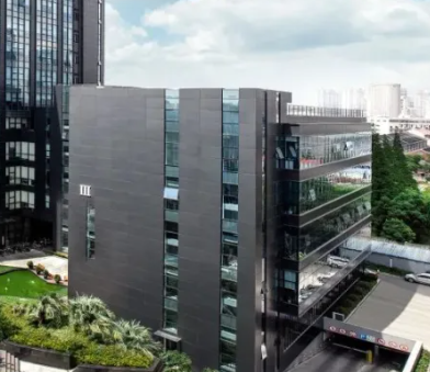 数控加工设备选型指南:升空教育咨询服务企业的技术配置建议
